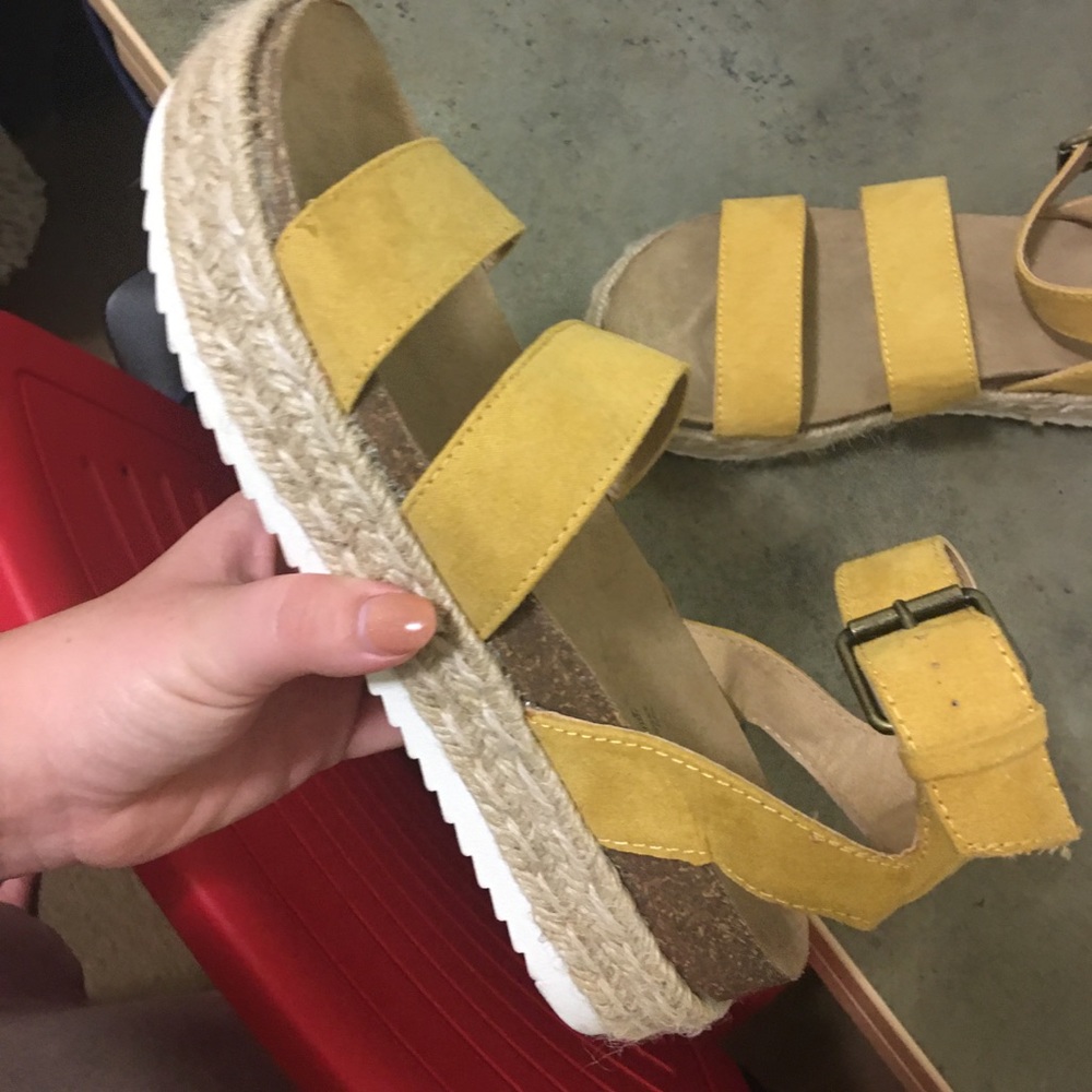 Yellow strap sandal